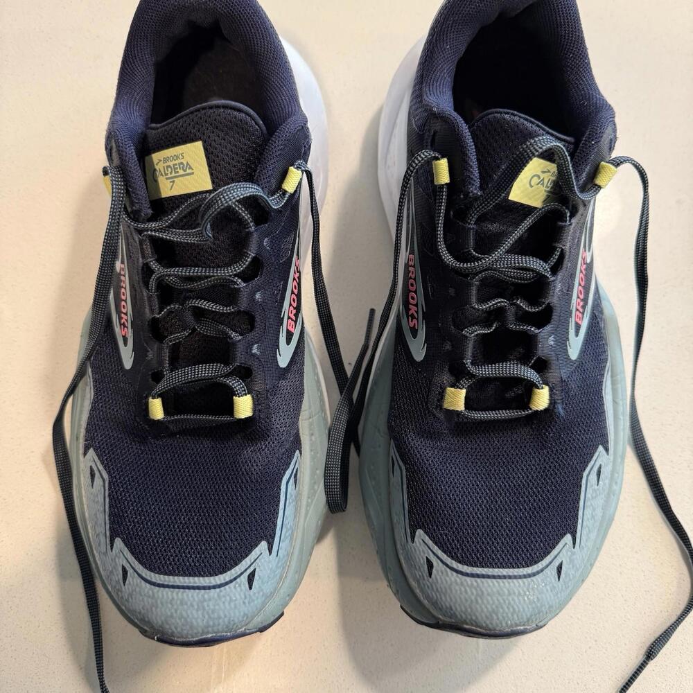 Brooks Caldera 7 Trail Running Shoe Grey Blue Women 9.5 Athletic Walking Hiking